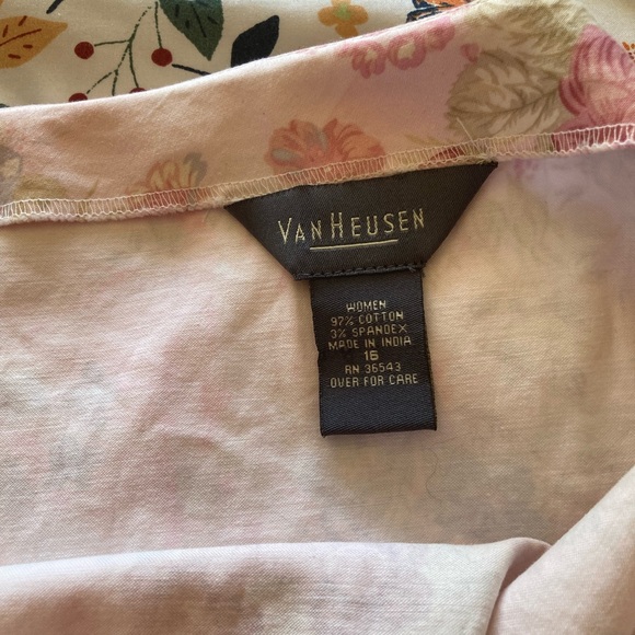 2 Light colors Woman’s Skirts by Van Heusen in Sage & Pink w/ Flowers & Stripes - Picture 5 of 10